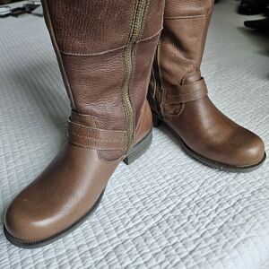 NWOT Earth Origins Portia 16" Tall, Brown Leather Women's Riding Boots Size 8M